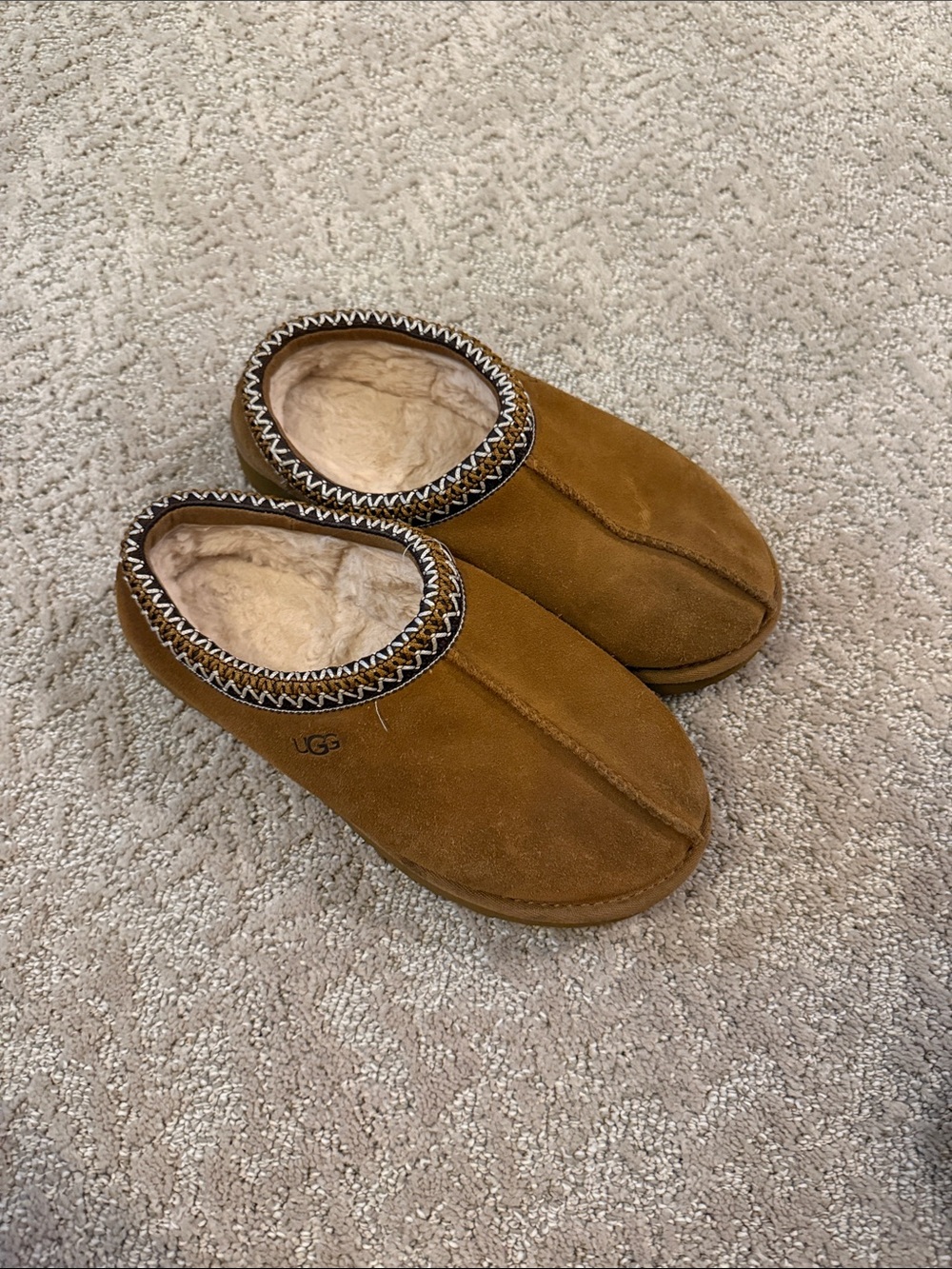 UGG Men’s Chestnut Brown Suede Shearling Slip-On Clogs